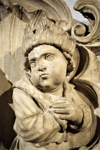 Antiquités - Allégorie de l'hiver et du printemps, Bois sculpté du XVIIIe siècle